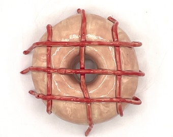 Rose Grid Wall Donut