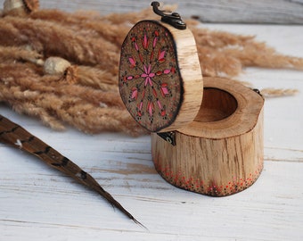 Wooden Box, Casket for small items, Tree Ring Box, Storage Box, Jewelry Box, Ring Bearer Box, Wooden Ring Box