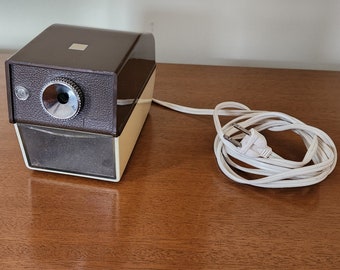 Super Cool & Vintage TENSOR CORP. Model SP 40 Electric Pencil Sharpener with Original 2 Prong Cord, Made in Japan