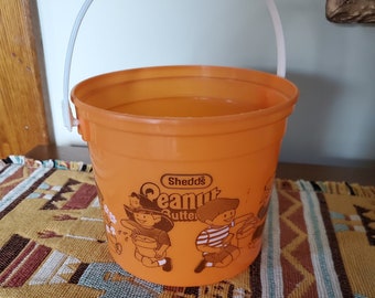 Vintage & Very Cool Shedds Peanut Butter 4lb. Plastic Pail/Tub/Container, Made in U.S.A.