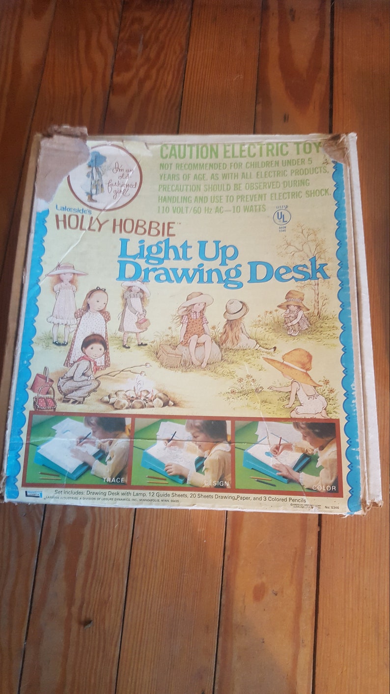 Vintage Very Artsy Holly Hobbie Light Up Drawing Desk