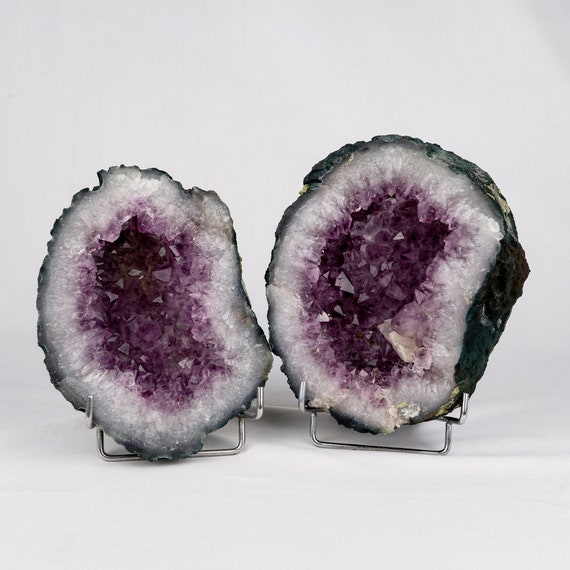 Amethyst Sprakling Crystals Geode in Two Halfs Natural