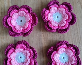 4 fleurs en coton au crochet en 3 couches et plusieurs couleurs 7,5 cm / 2,95 pouces