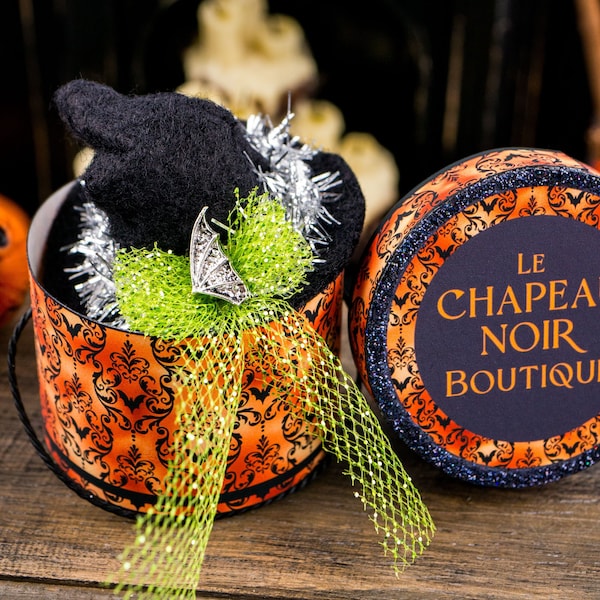 Dollhouse Miniature Le Chapeau Noir Boutique Bat Witch Hat and Hat Box Set - 1:12 Dollhouse Miniature Halloween