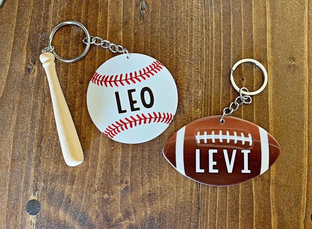 Personalized Sports Keychains//baseball Keychain//football Keychain