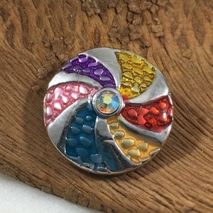 Multi-Color Pinwheel with Rhinestone Double-Heart 18MM Snap Button &lt;&lt;fits 20MM Snap Jewelry, Sold Separately&gt;&gt;