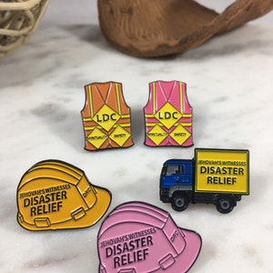 JW Disaster Relief Yellow Hard Hat Lapel Pin LOT of 1 image 10