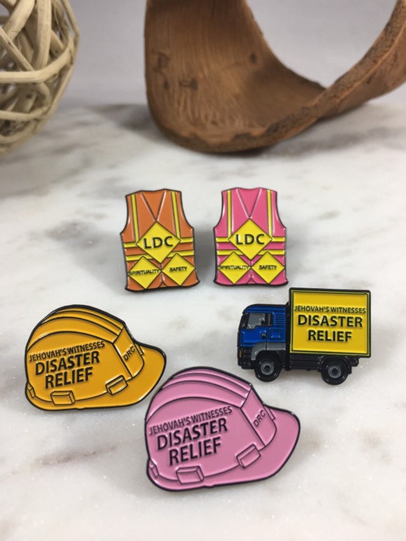 JW Disaster Relief Yellow Hard Hat Lapel Pin LOT of 1 image 10