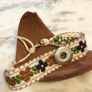 Adjustable Stitched Flowers Fabric (7&quot;-9&quot;) 20MM Snap Button BRACELET =&gt; Snap Buttons sold separately