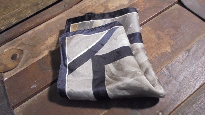 Vintage Men Square Pocket 100/% Silk Hand Made Handkerchiefs 1970 Made in Korea Fathers Day gift Classic Style Suite Pocket Handkerchief