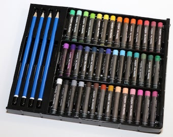 Artskills Art Set - Drawing Pencils & Oil Pastels Set Of 42 Colors NWOT