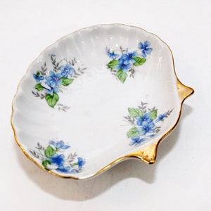 Prestige Shell Shape Soap Dish Blue Floral Gold Ceramic Japan 5&quot;