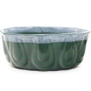 Maceta vintage estadounidense MCM de cerámica con relieve, acampanada, verde, 8,25 cm de alto