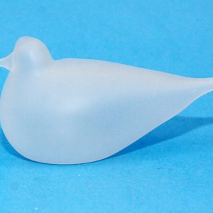 Vintage Frosted Blown Glass Bird Figurine Dove Partridge 3.25&quot; Hollow White