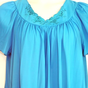 Vintage Blue Short Sleeve Nightgown Womens L Large Nylon Embroidered Retro USA