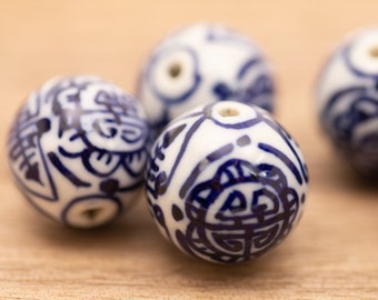 5 count 18mm vintage style Chinese hand painted white and blue porcelain beads rounds with sunflower motif ceramic round circular Longevity