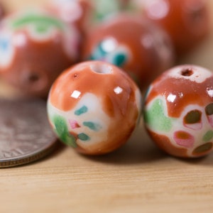 10 count 12mm vintage Chinese hand painted rusty russet red green colorful floral porcelain round beads with flower pattern ball bead