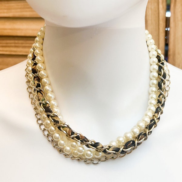 Vintage 18 to 20 inch leopard print fabric faux pearl and chain bib choker necklace statement retro jewelry