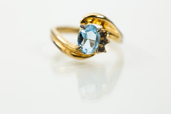 Size 7 18kt Gold plated Estate blue glass stone G… - image 6