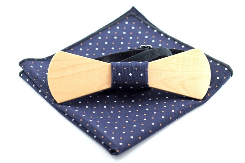 Maple wooden bow tie with matching pocket square Sale!