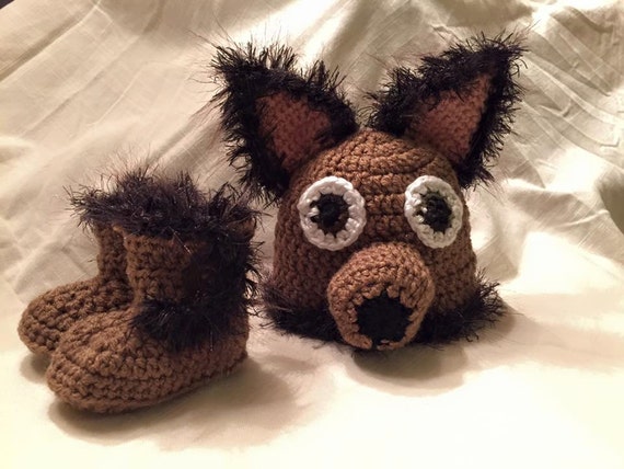 Newborn Dog Hat and Matching Booties
