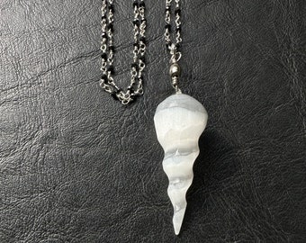 Unicorn Horn Selenite Pendulum Pendant Necklace Tool Spinel Dowsing Crystal Healing Witch Craft Witches Spirits Magic Twisted Spiral