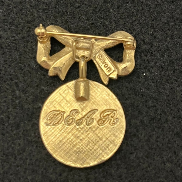 Vintage Avon DEAR pin