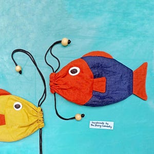 Bolsa de pescado, bolsa de lino, bolsa de lino con cordón, bolsa reciclada hecha a mano, bolso con forma de pez koi, bolsa kinchaku, regalo de buzo, bolsa de kimono, bolsa para teléfono
