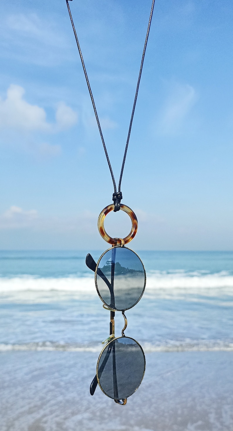 Tortoise Shell Necklace: Leather Sunglasses Holder, Glasses Ring image 1