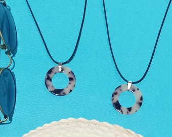 Tortoise Shell Pendant Necklace: Adjustable Leather Glasses Holder