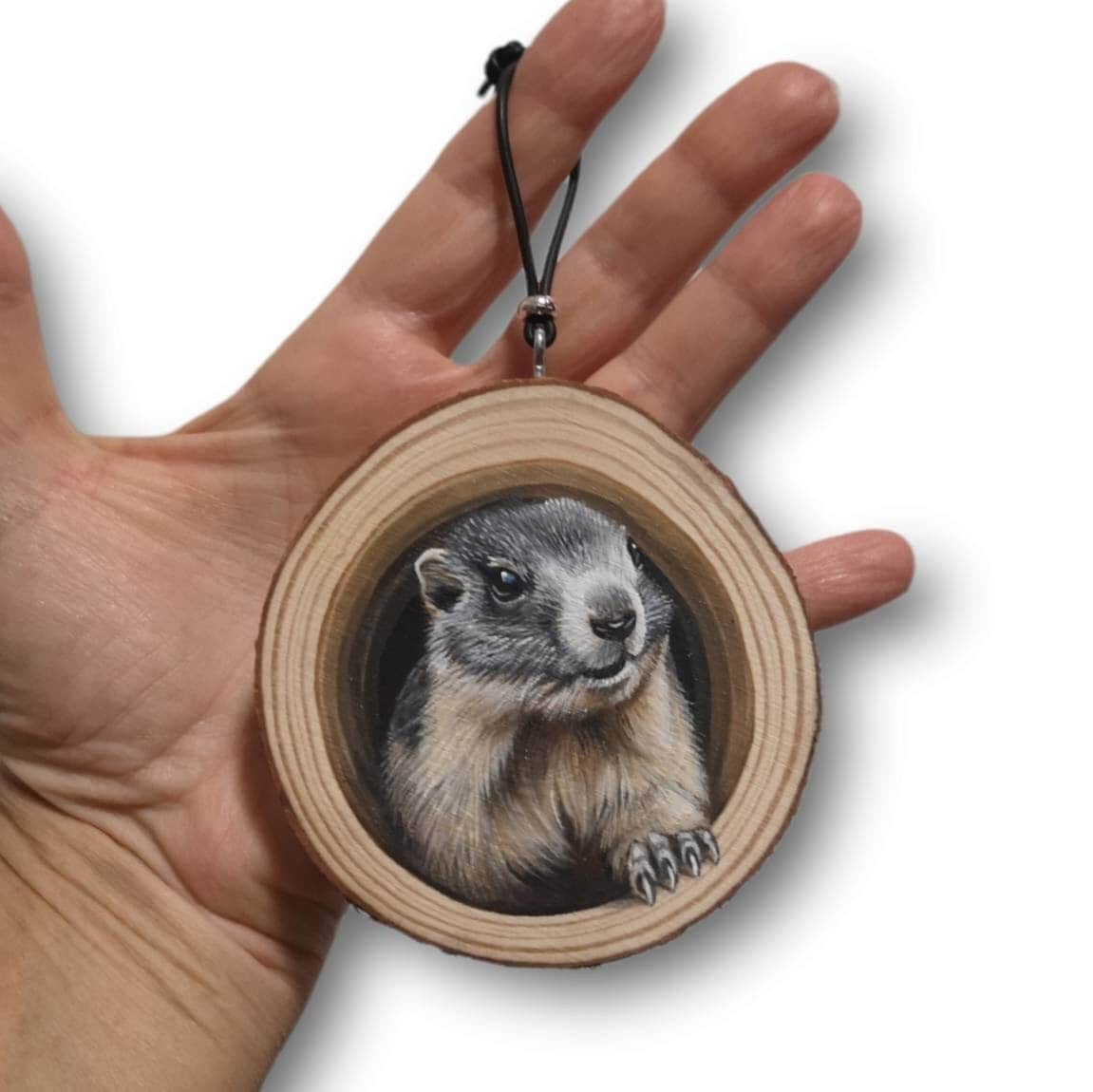 Hand Painted Wood Slice with Marmot. 3D Painting. Home Decor. Fine Art