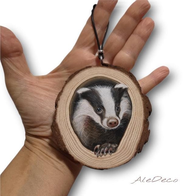 Wooden slice hand painted with Tasso. 3D painting. Home decoration. Fine art. Raccoon