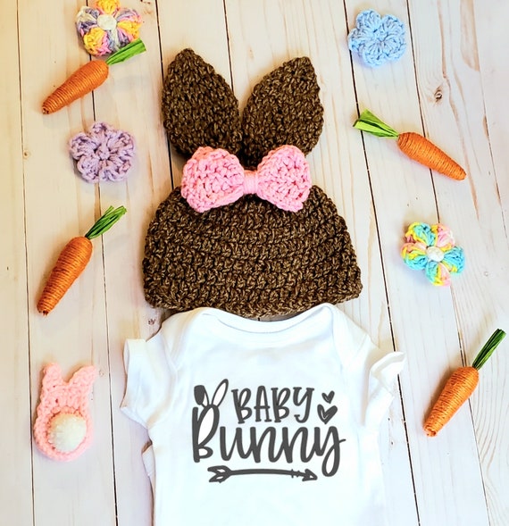 Crochet baby bunny outfit hotsell