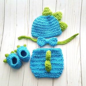 Crochet Dinosaur Baby Outfit, Wild One Outfit, Baby Boy Dinosaur, Baby Boy, Baby Shower Gift, Newborn Photography Prop, Coming Home Outfit