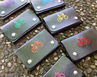 Minimalist Vegan Wallet from Recycled Scooter Apron – Hand-Guided Bike Embroidery, Handmade