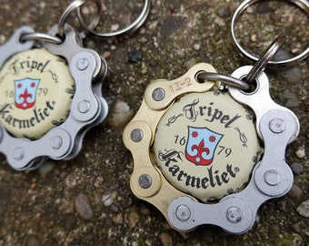 Key chain made from upcycled bicycle chain and a beer cap Tripel Karmeliet