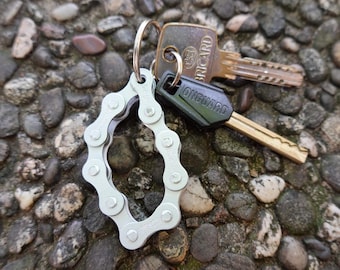 Recycled Bike Chain Keychain – Multiple Models and Sizes