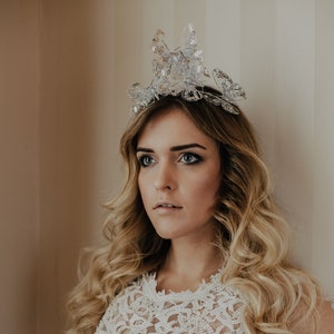 Silver Monarch Butterfly Headband, Butterfly Fascinator headband, Butterfly crown, Wedding silver headband, Silver headpiece, Boho crown