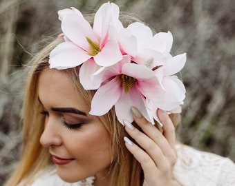 Magnolia headband, Blush Magnolia Headpiece, Magnolia Fascinator, Magnolia Flower Crown, Festival Headband, Bridal Headpiece, Rustic Crown