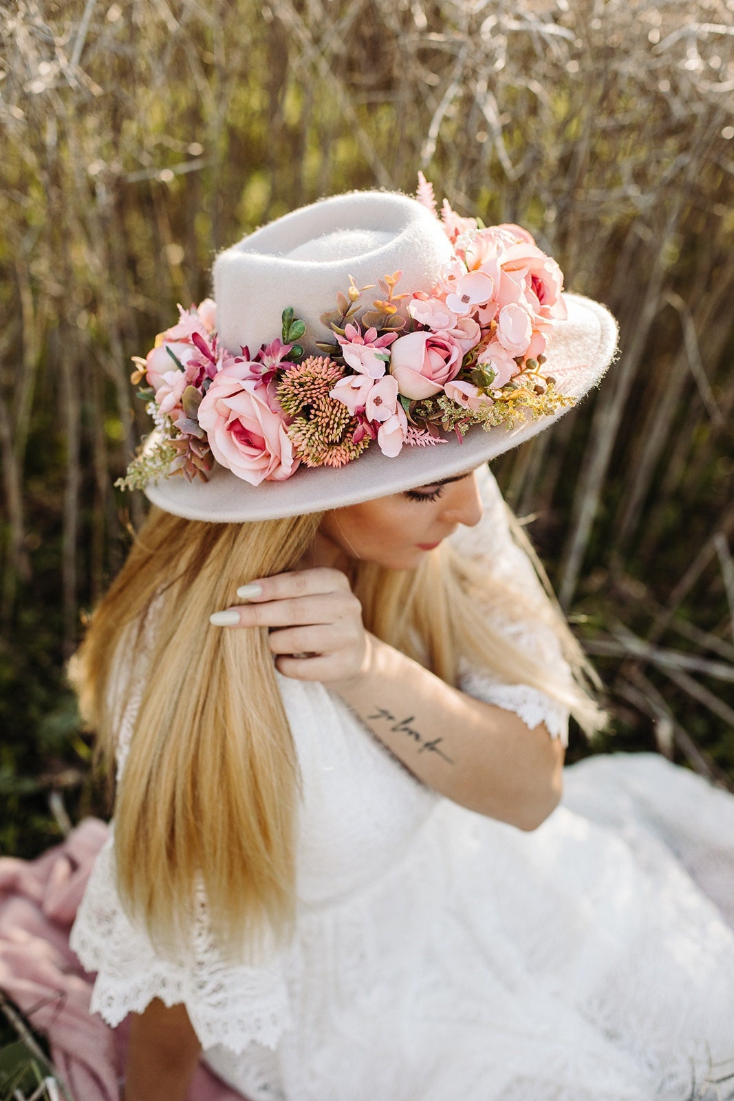 Chapeau de couronne fleurs, mariage fleurs...
