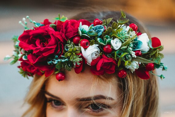 Red flower headpieceRed flower crown 