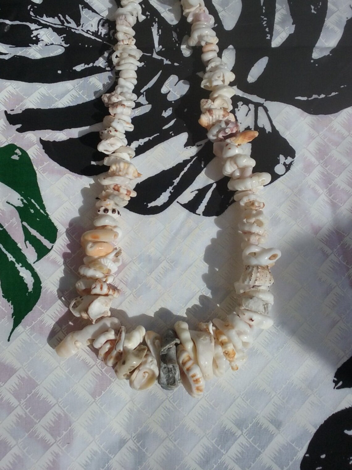 Hawaiian Seashell Necklace made of all broken seashellsa true | Etsy