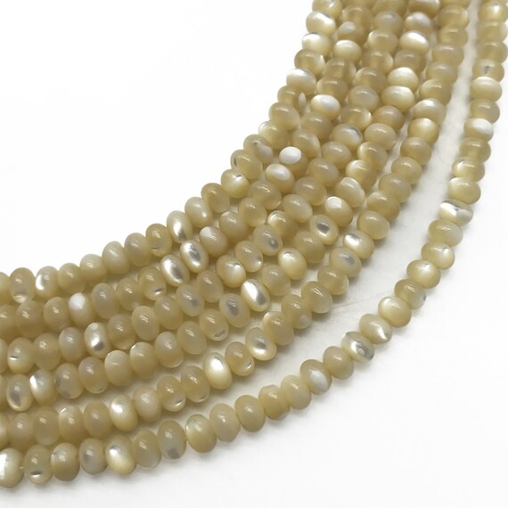 OVAL PEARL NECKLACE W/GOLD BEADS 40 CM OVAL PEARL NECKLACE W/GOLD BEADS 40 CM
