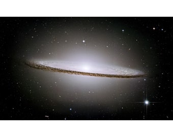 Sombrero Galaxy, NASA Space Art | Art Print | Canvas Print | Fine Art Poster | Art Reproduction | Archival Giclee | Gift Wrapped
