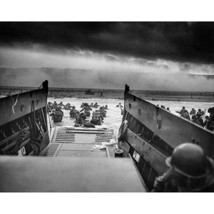 Into the Jaws of Death, Robert Sargent, D-Day Omaha Beach | Art Print | Canvas Print | Fine Art Poster | Art Reproduction | Archival Giclee