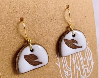 Handgemaakte keramische bladdruppeloorbellen, met was geverfde natuursieraden