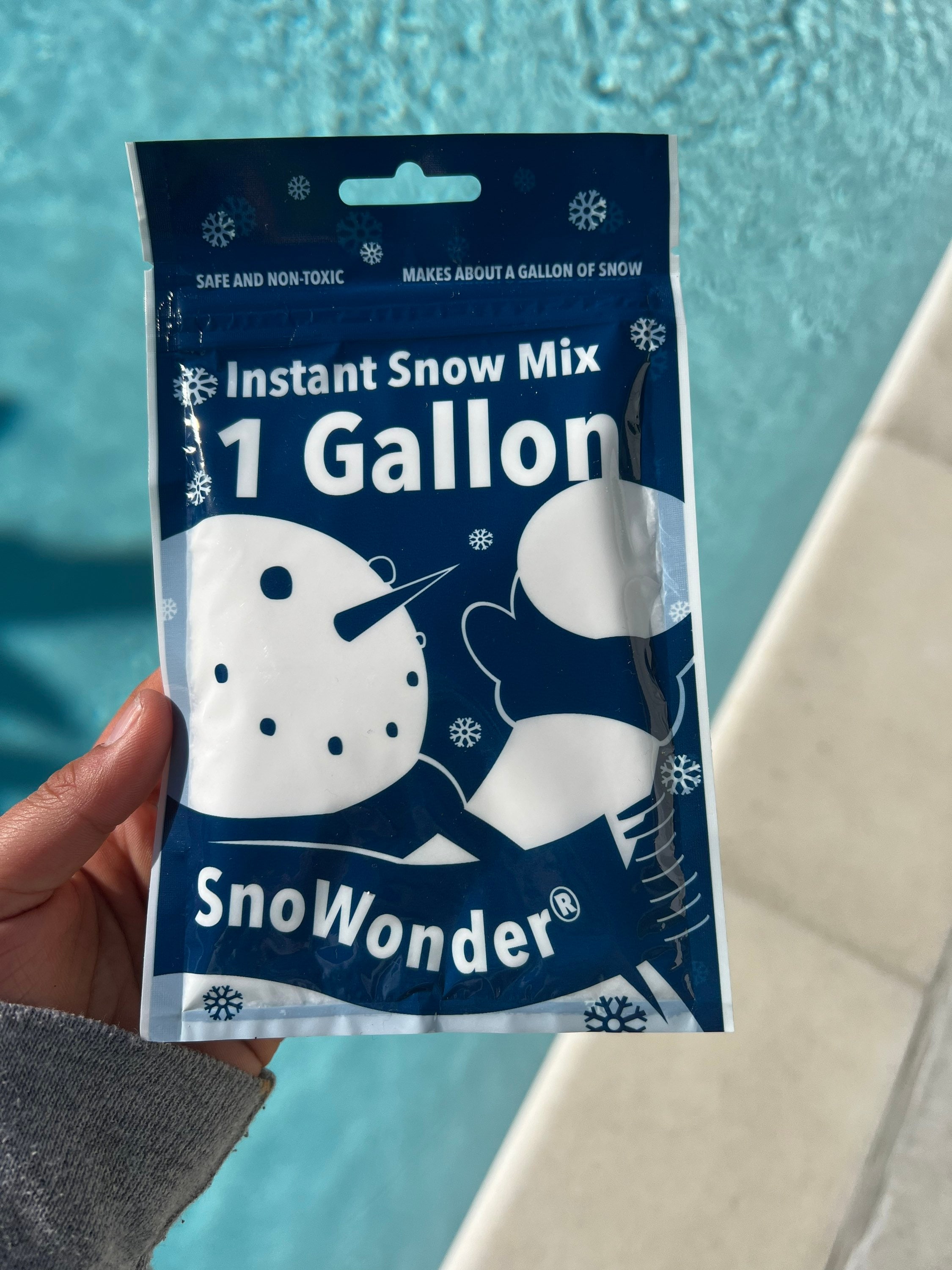 Instant Snow – Orange Otter Toys