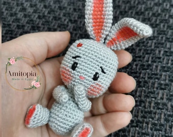 lapin/ modèle de poupée / pdf modèle anglais et espagnol /amigurumi / tutoriel de poupée au crochet / Pâques / modèle de jouet / modèle par Amitopia /