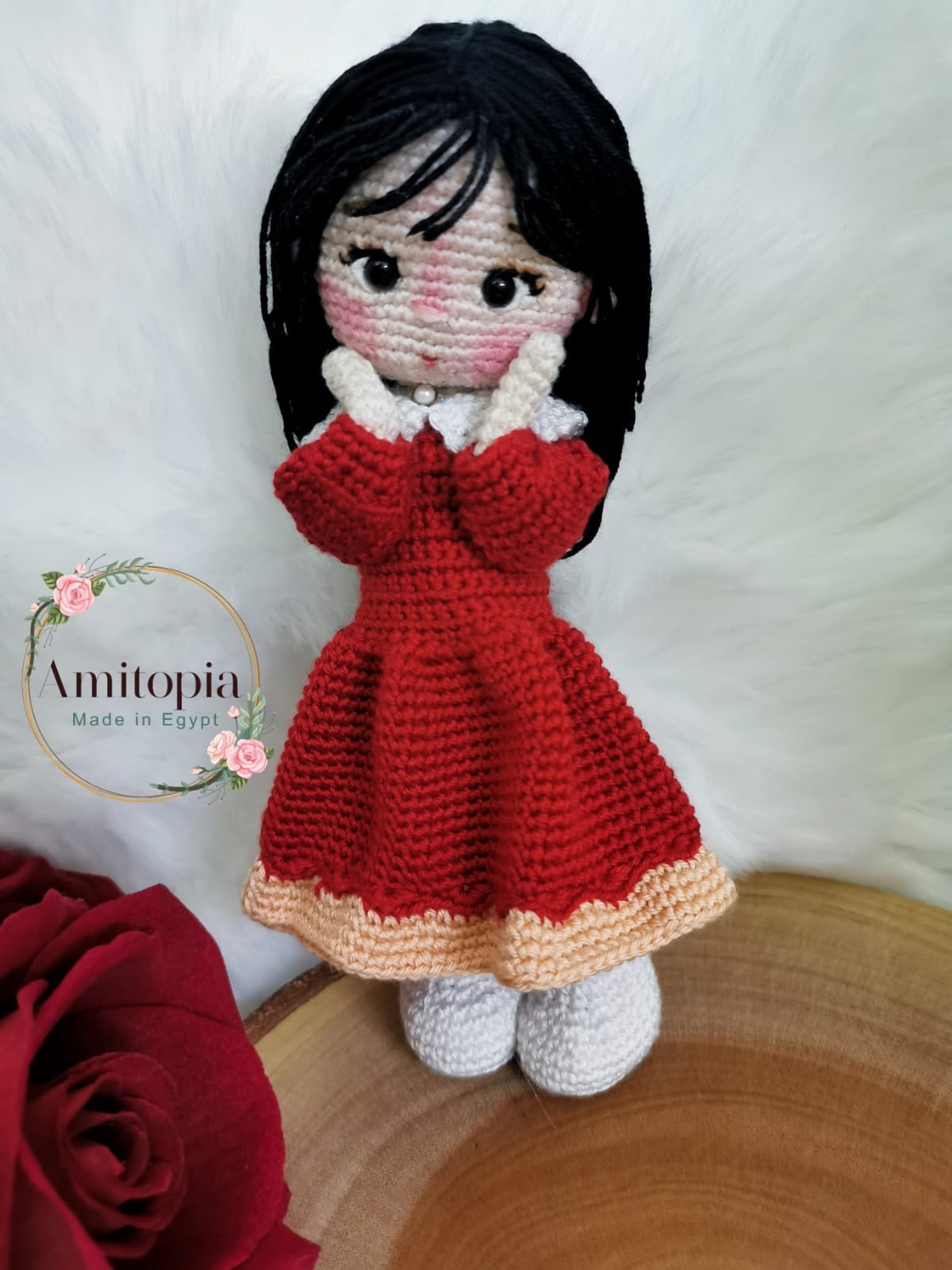 Kit crochet Dollies : poupée Sara (sans accessoires) – L'Atelier d'Archibald