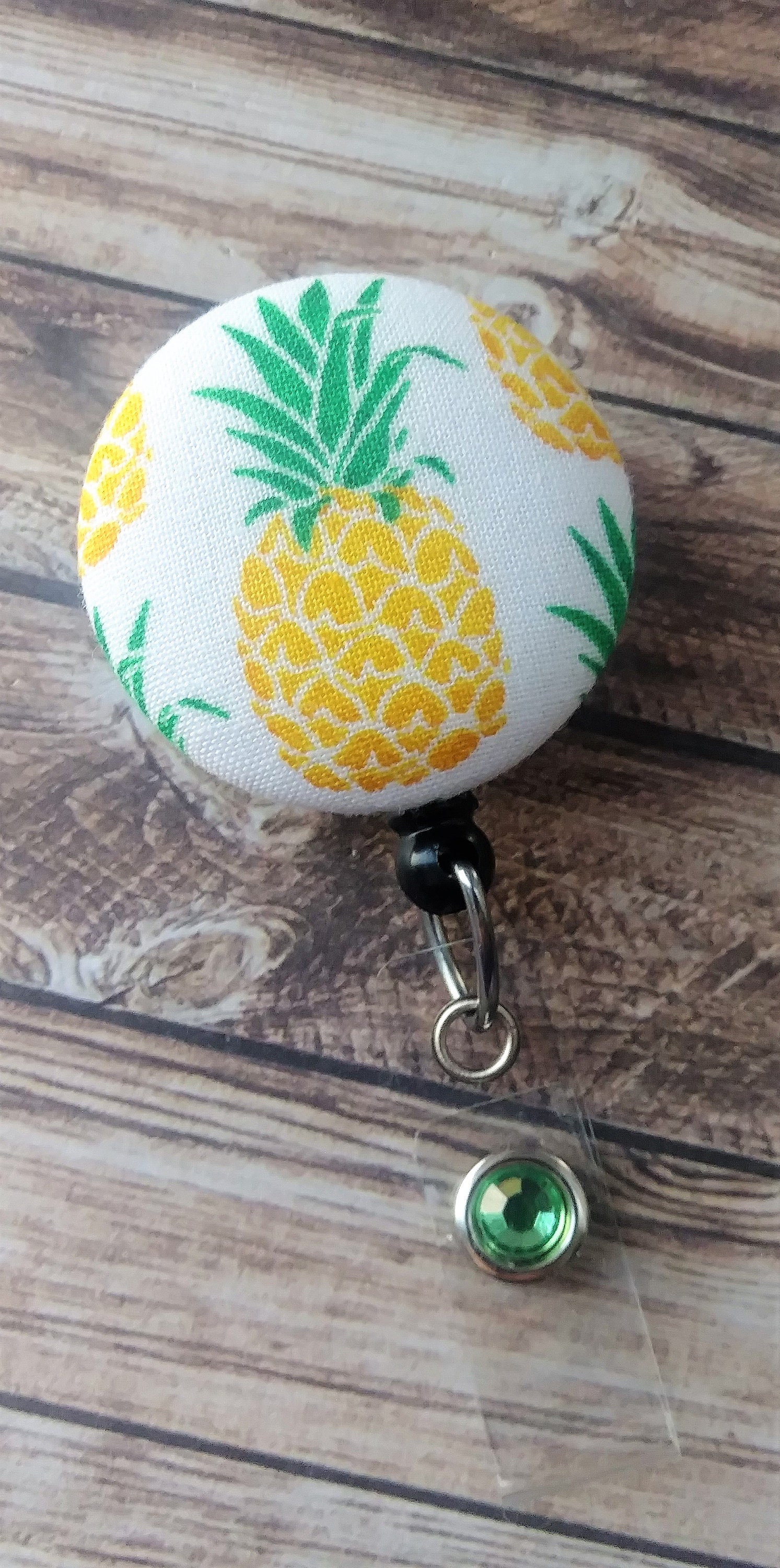Pineapple Badge Reel Embroidered Brooches Retractable Pull ID